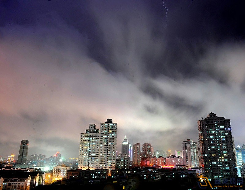 安防監控設備如何防雷雨？